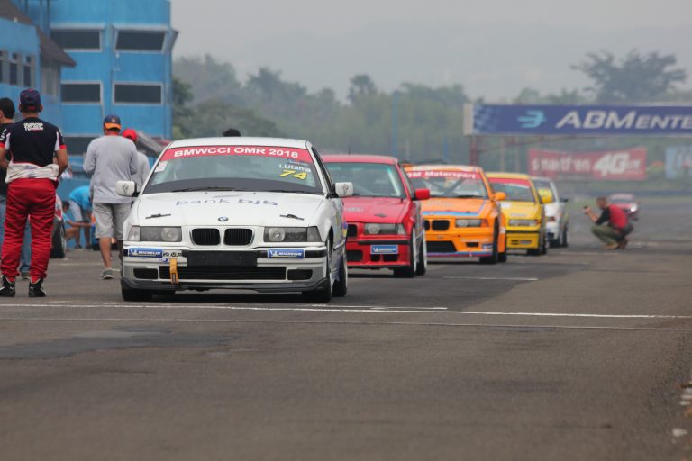 3rd Round BMWCCI One Make Race 2018